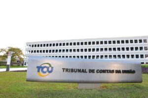 Cerco a fraudes: editorial do Estadão defende fim das emendas Pix após auditoria do TCU apontar irregularidades em 82% dos repasses
