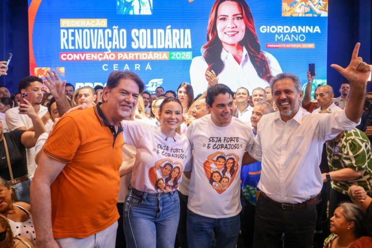 Elmano exalta Júnior Mano e o chama de “grande liderança” do Ceará durante convenção do PRD-Solidariedade