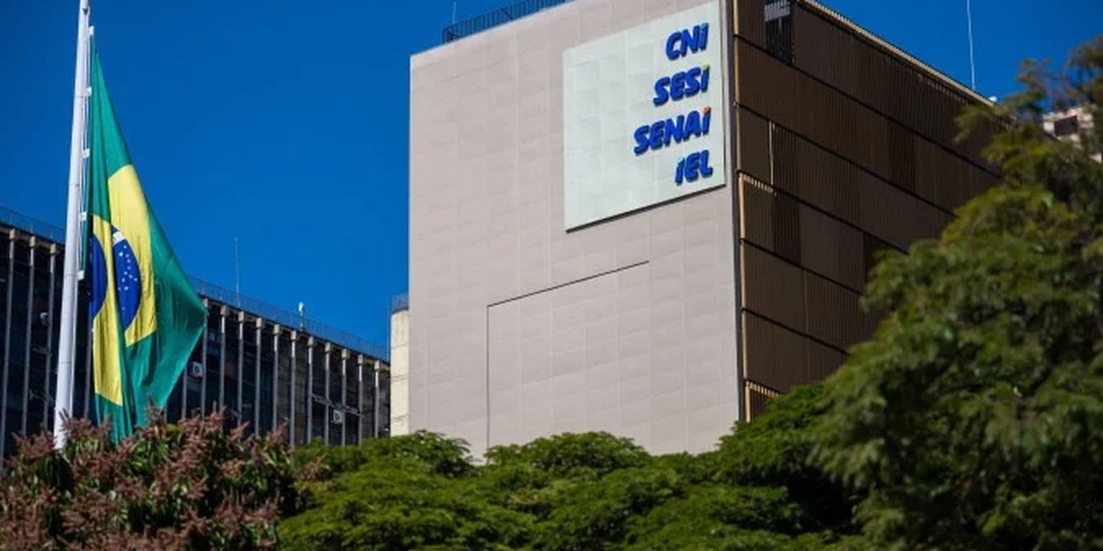 Fachada da sede da Confederação Nacional da Indústria