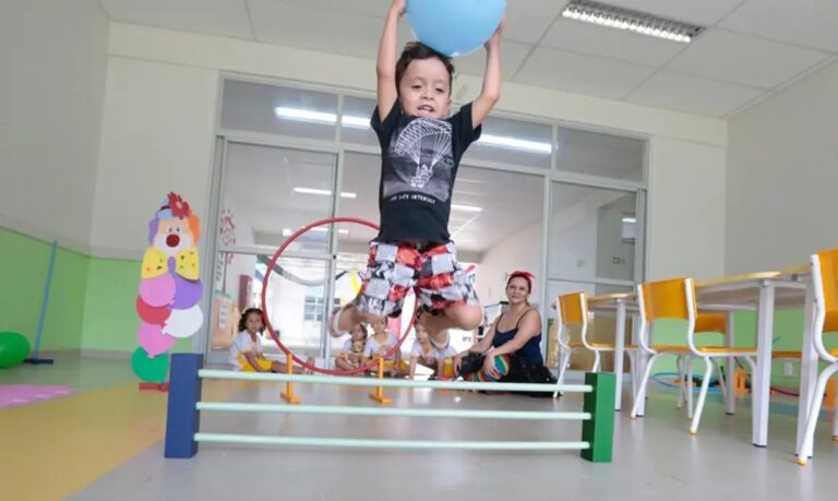 Universidades têm até 1º de agosto para pedir cuidotecas 9 Espaço de acolhimento infantil preparado em instituição de ensino