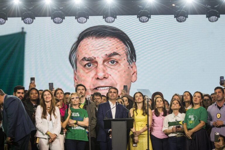 PT aciona TSE e STF contra vídeo de IA exibido na convenção do PL 8 PT aciona TSE e STF contra vídeo de IA exibido na convenção do PL