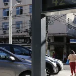 Termômetro de rua registra onda de calor no Rio de Janeiro