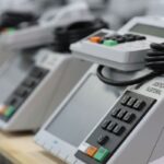 Preparação de urnas eletrônicas para uma eleição