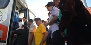 Ônibus urbanos em circulação durante mobilização de trabalhadores rodoviários