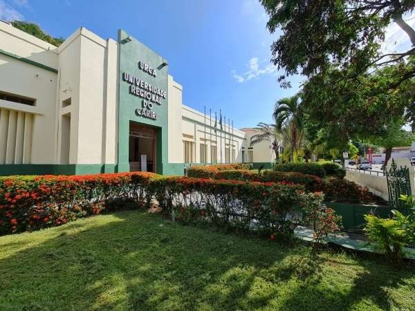 URCA lança concurso para professor efetivo com salários de até R$ 14,4 mil; inscrições já começaram 1 URCA lança concurso para professor efetivo com salários de até R$ 14,4 mil; inscrições já começaram