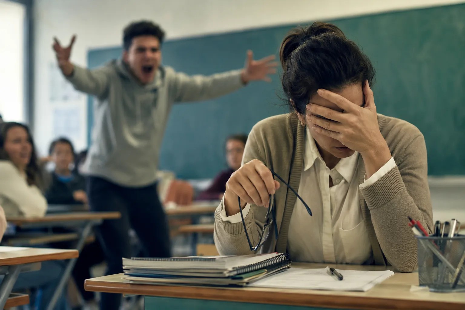 Imagem de Pesquisas revelam avanco das agressoes contra professores nas escolas brasileiras