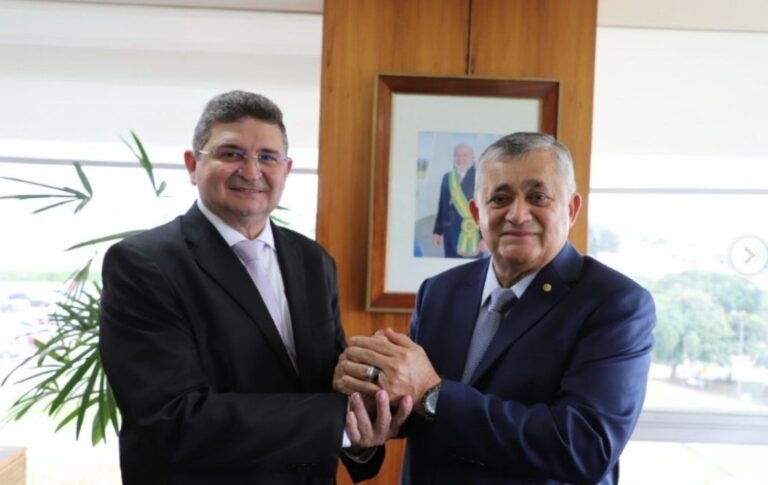 Com apoio de Jose Guimaraes, Raimundinho da Fetraece fortalece pre-candidatura 1 Imagem de Com apoio de Jose Guimaraes, Raimundinho da Fetraece fortalece pre-candidatura