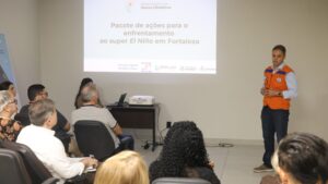 Representantes de órgãos públicos participam de reunião sobre riscos climáticos