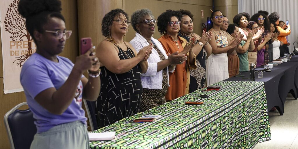 Manifesto de mulheres negras apresenta diretrizes para candidaturas em 2026 1 Lançamento do Manifesto Mulheres Negras na Política pelo Pacto do Bem Viver, em Brasília