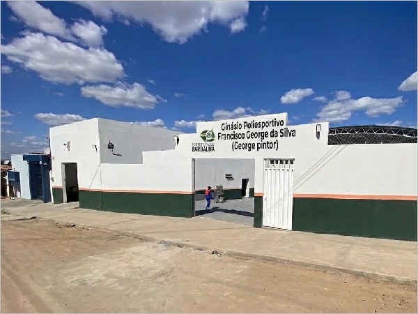 Ginásio Poliesportivo George Pintor durante obra de reforma em Barbalha