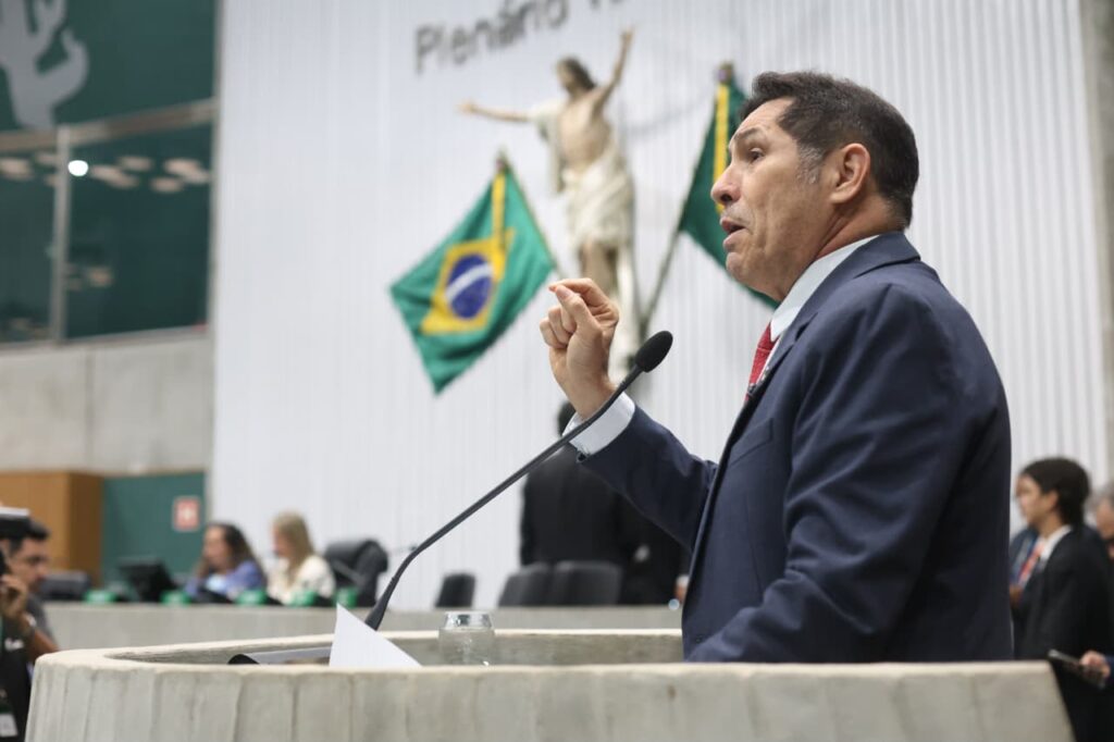 De Assis Diniz destaca liderança do Ceará no Ideb: “fruto de um projeto que prioriza a Educação” 1 P13