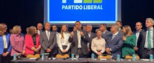 Sem partidos aliados, Flávio Bolsonaro anuncia Alfredo Gaspar como vice na disputa pela Presidência pelo PL