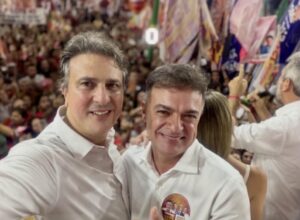 Fernando Santana participa da abertura do comitê de Elmano e Lula em Fortaleza