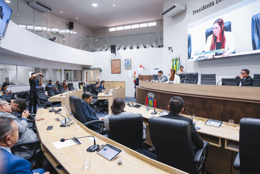 Câmara de Juazeiro do Norte aprova projetos voltados à alfabetização e à modernização do serviço público 1 WhatsApp Image 2026-08-28 at 11.35.22