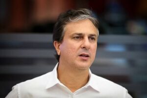 TRE-CE: Camilo pode voltar a dizer que Ciro é candidato de Flávio Bolsonaro