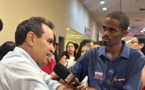 Pedro Lobo prestigia convenção que oficializou candidatura de Elmano à reeleição