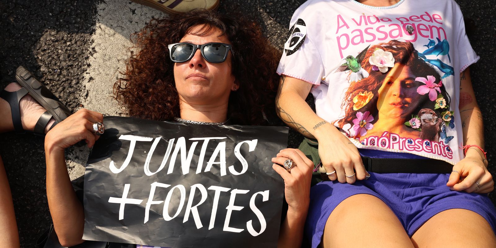 Mulheres participam de manifestação pública por direitos