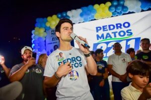 Pedro Matos reúne 2,5 mil pessoas em inauguração de comitê de campanha em Fortaleza