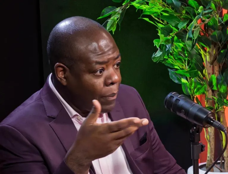 “Sou completamente inocente. Nada daquilo aconteceu”, diz Silvio Almeida