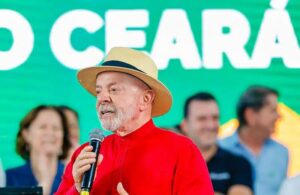 Lula desautoriza material de campanha em que aparece com Ciro no Ceará: “Não está comigo”