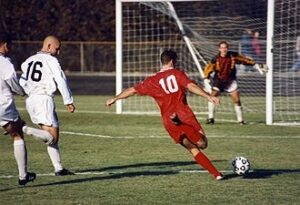 Jogos de sábado na TV: veja onde assistir e horário das partidas deste sábado, 5