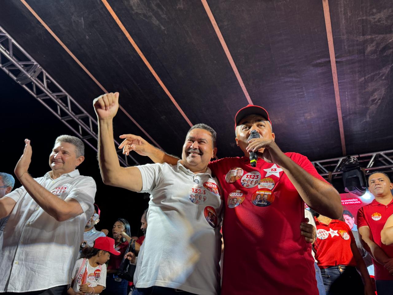 Moisés Braz e Raimundo Martins recebem apoio do povo durante caminhada e comício em Salitre 1 WhatsApp Image 2026 09 07 at 08.20.43