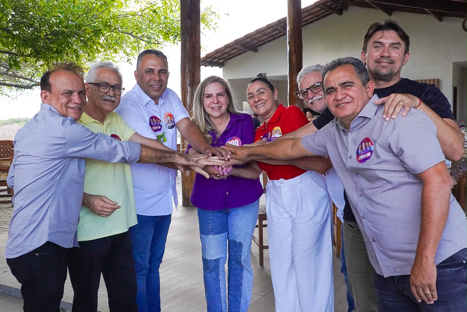 Luizianne visita Lavras da Mangabeira e recebe apoio de prefeitos e prefeita do Centro Sul do Ceará 1 WhatsApp Image 2026 09 18 at 21.47.45