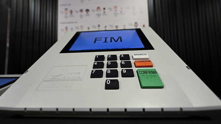 p12 fim da reeleicao senado