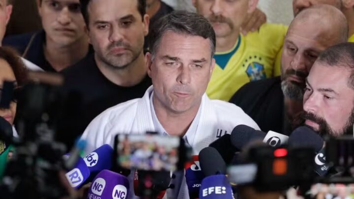 flavio canalha
