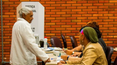 p04 idosos voto prova de vida 01 Copia