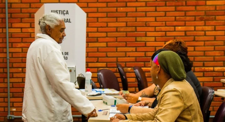 p04 idosos voto prova de vida 01 Copia